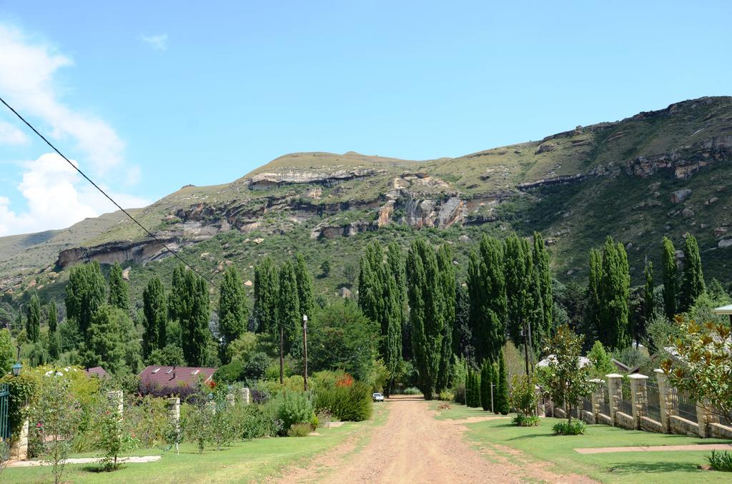 Mont Rouge Hotel Clarens Exterior foto